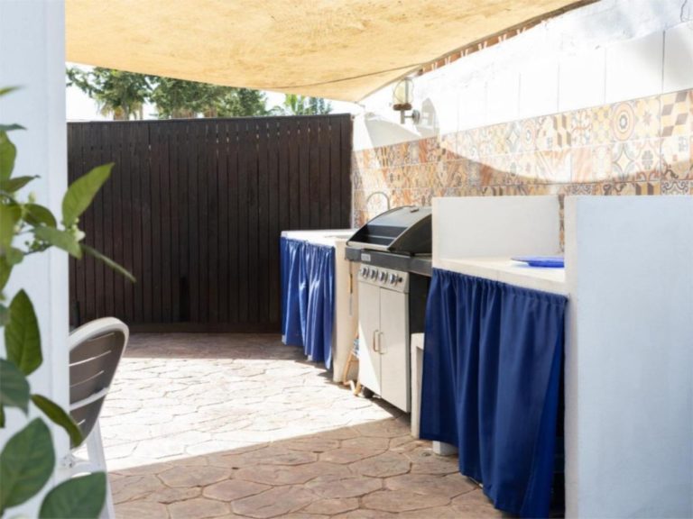 0a3e9633d7f4b68f0c9909a83fbdac2b - 10