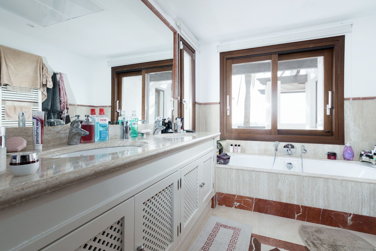 0a9f3495ce09d5dd0663ec958feb6827 - 10