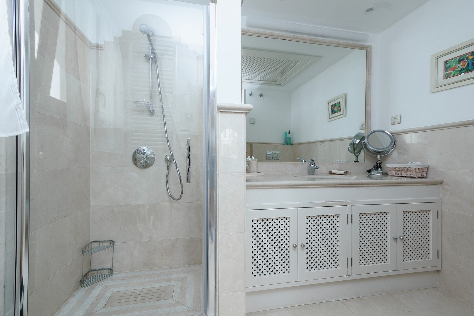 0a9f3495ce09d5dd0663ec958feb6827 - 14