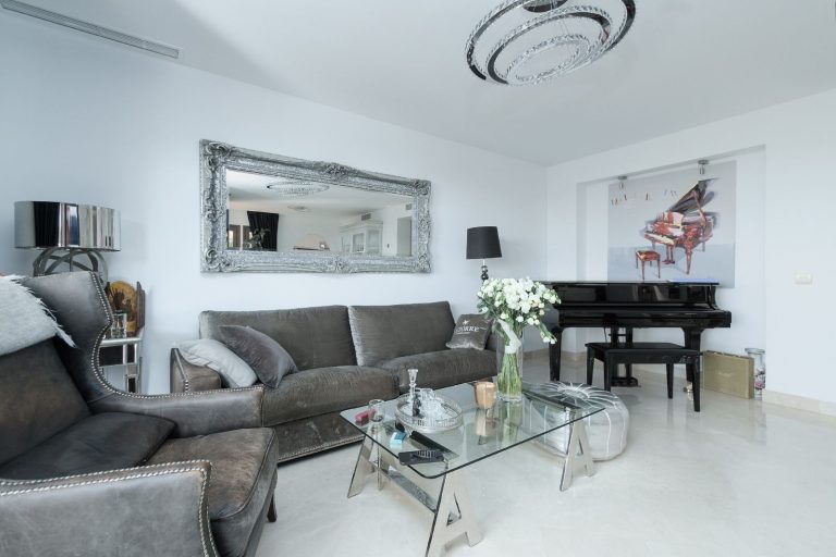 0a9f3495ce09d5dd0663ec958feb6827 - 4