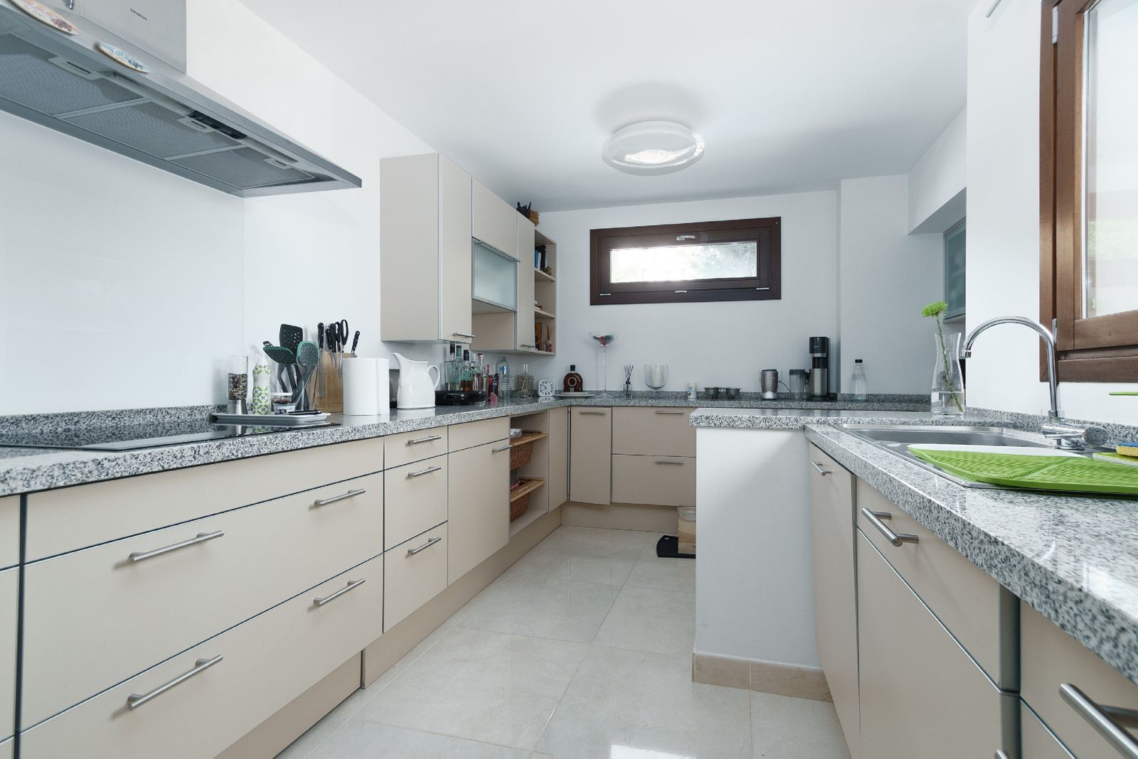 0a9f3495ce09d5dd0663ec958feb6827 - 6