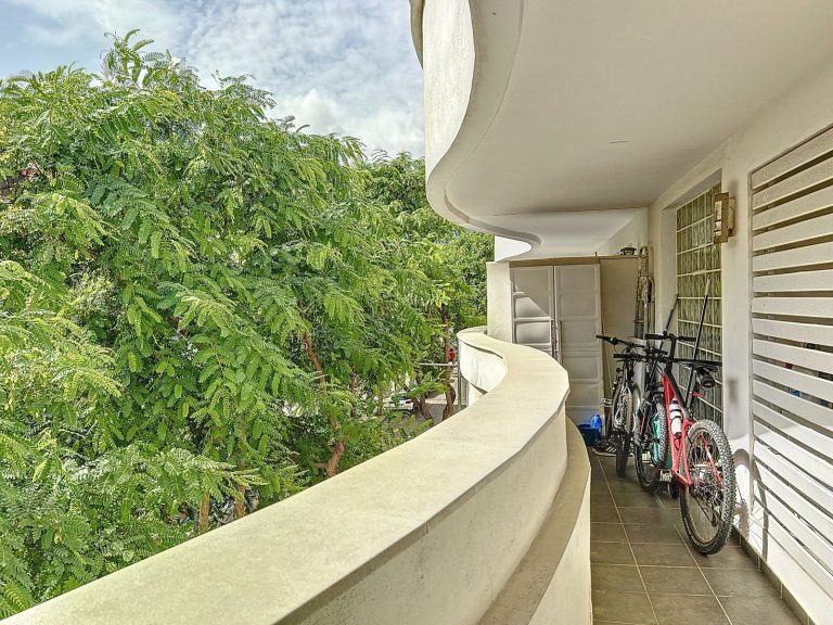 0b87c4b923b73e1df4d9eee6864097e9 - 12