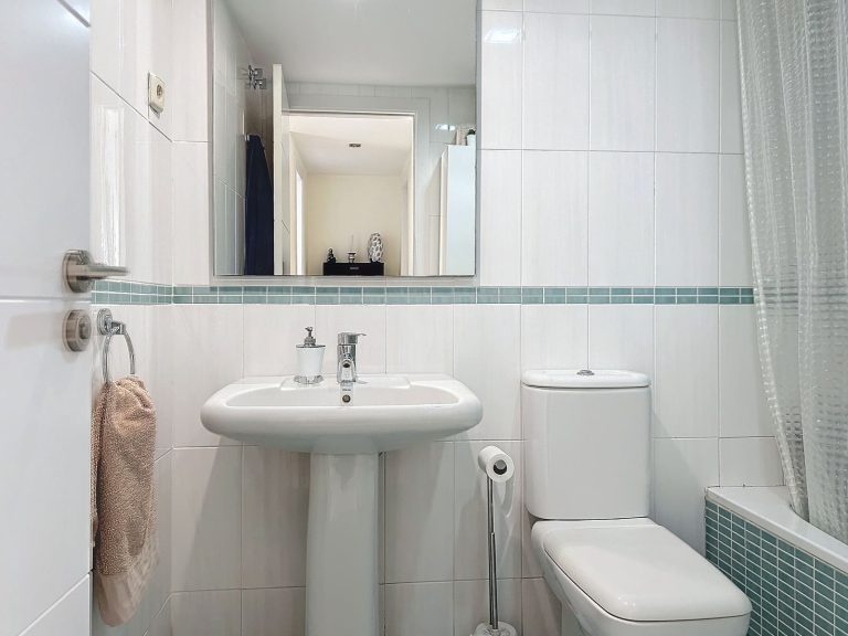 0b87c4b923b73e1df4d9eee6864097e9 - 16