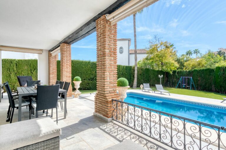 0bfb1e0e9c6c3f4278c385d0ac26151a - 10