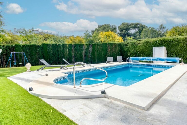 0bfb1e0e9c6c3f4278c385d0ac26151a - 3