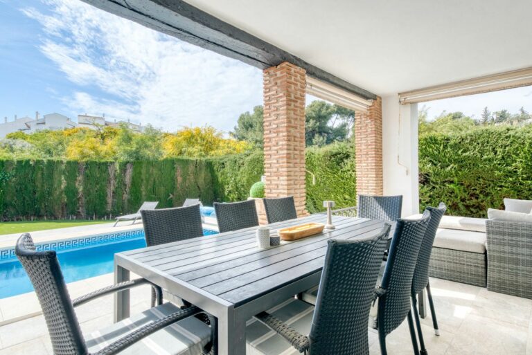 0bfb1e0e9c6c3f4278c385d0ac26151a - 4