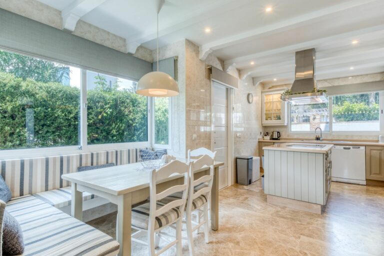 0bfb1e0e9c6c3f4278c385d0ac26151a - 6