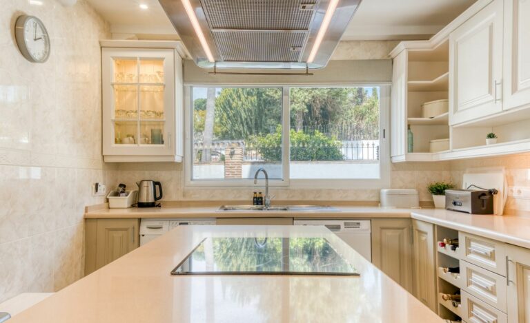 0bfb1e0e9c6c3f4278c385d0ac26151a - 9