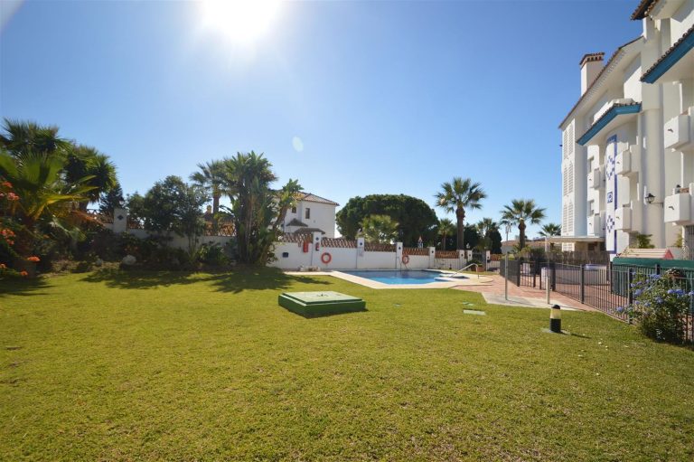 0cb828f193ffe21f8b63578df7b97ee5 - 15