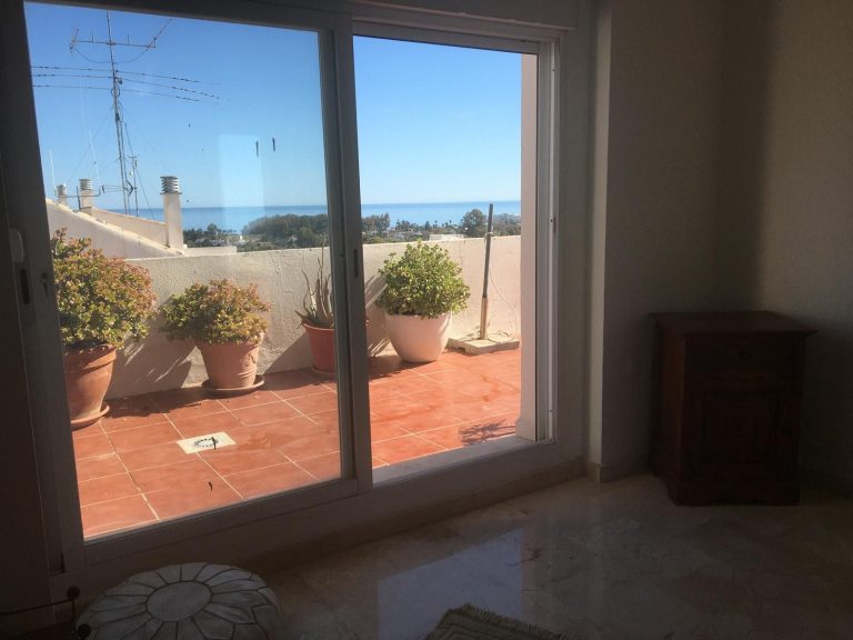 0d76850fc650dd9b22cd7ef49437267c - 6