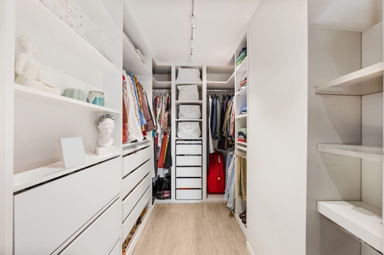 0e12ed15b9ba91ff1d46a64f83f3d6c9 - 14