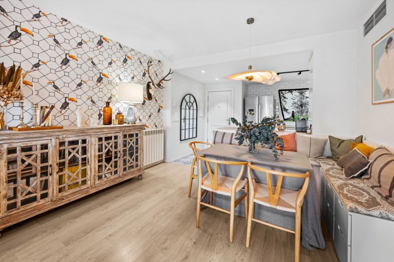 0e12ed15b9ba91ff1d46a64f83f3d6c9 - 5