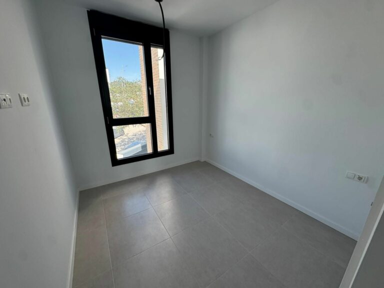 0ea44458e42f0a85c5f482ff157978c8 - 4