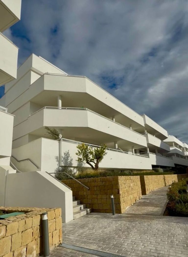 0f312c17aa77240ab92602f91152361a - 15