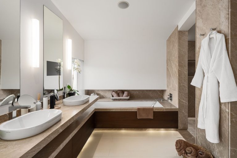 0fa373a22aabc1d98c4f856fc3b5983d - 12