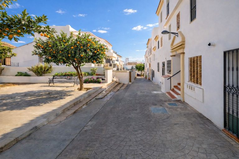 0fdd7cdd8aa805082cf14051cc025669 - 14