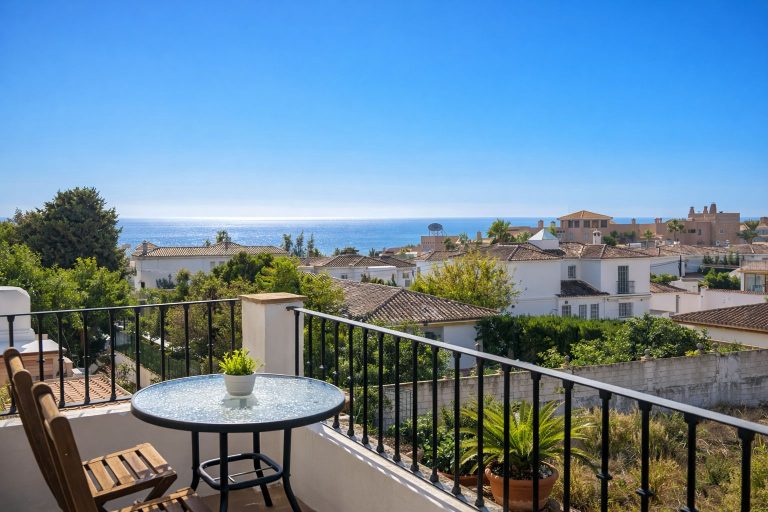 0fdd7cdd8aa805082cf14051cc025669 - 2