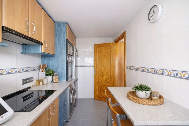 0fdd7cdd8aa805082cf14051cc025669 - 6