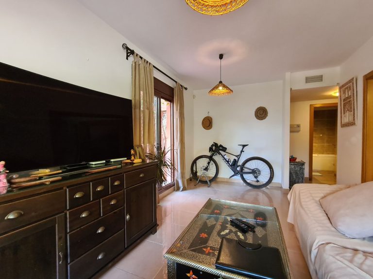 1033bc8ef7fa5eda0a69eb325f6ae7c7 - 16