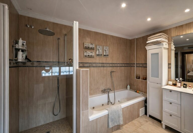 1064576b41db61ec941a65575f5c1d30 - 13