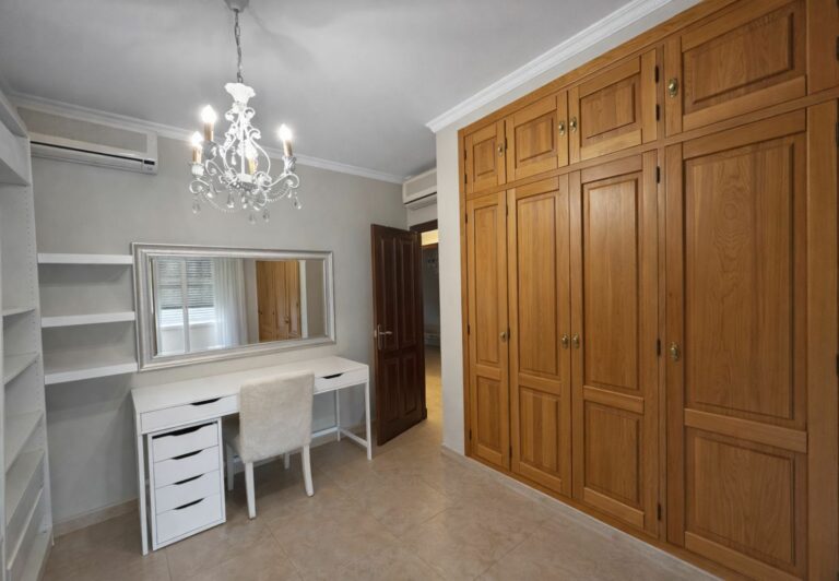 1064576b41db61ec941a65575f5c1d30 - 14