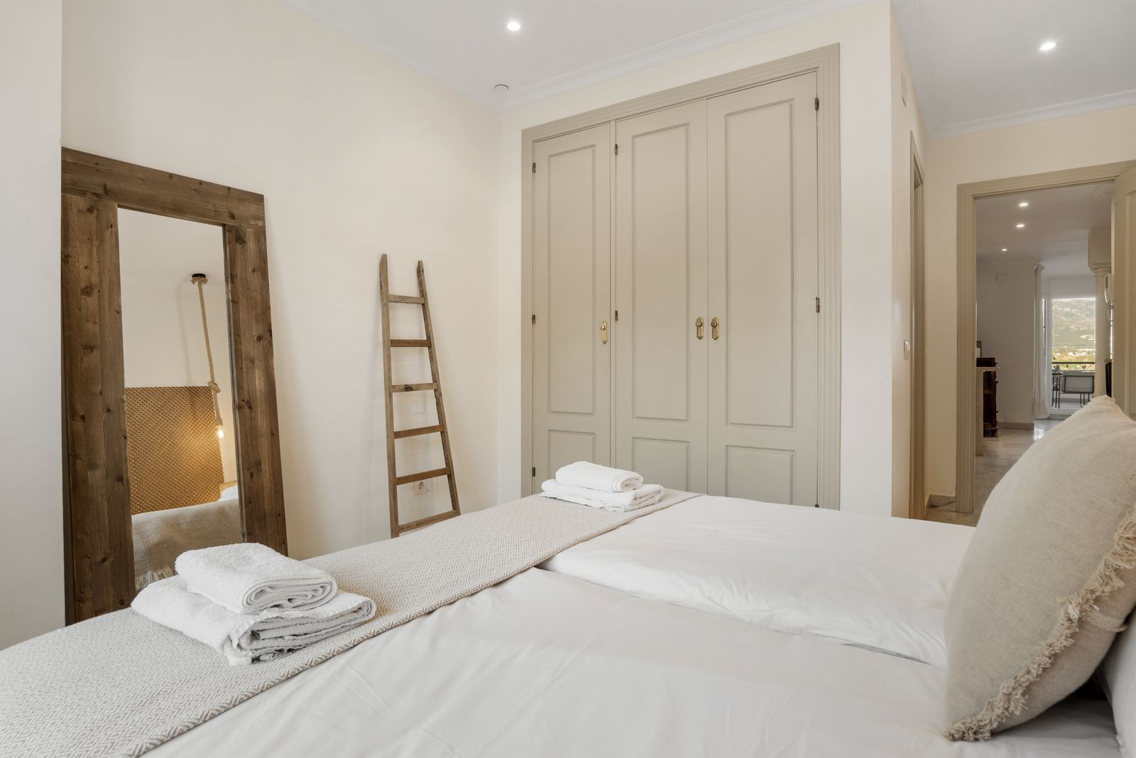 10ad69d8629fe60120c7a926dbcaa34d - 15