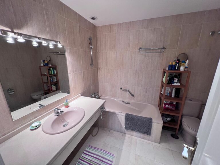 12a3dff5c66768466eb6890de0a6df1b - 13