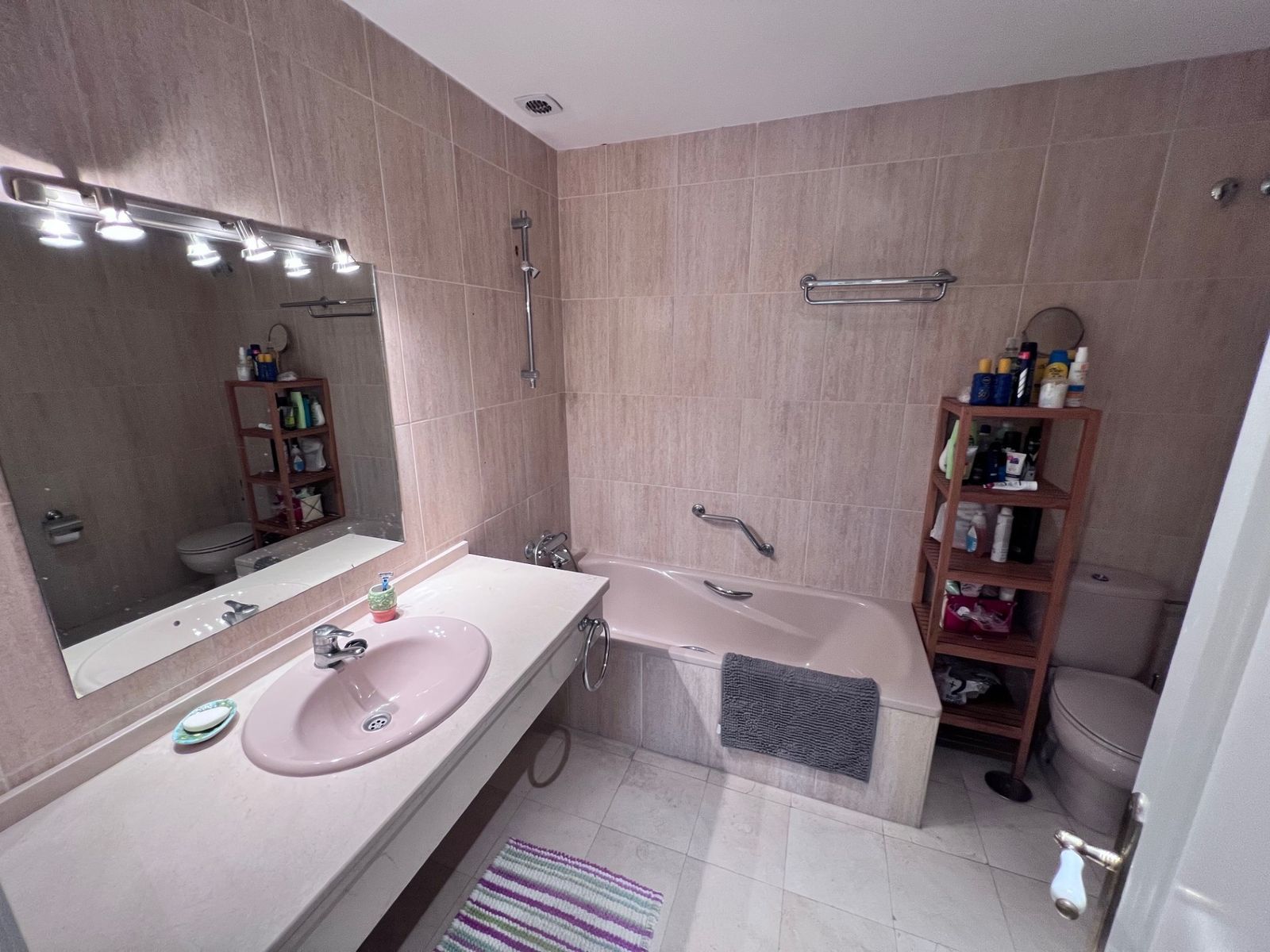 12a3dff5c66768466eb6890de0a6df1b - 13