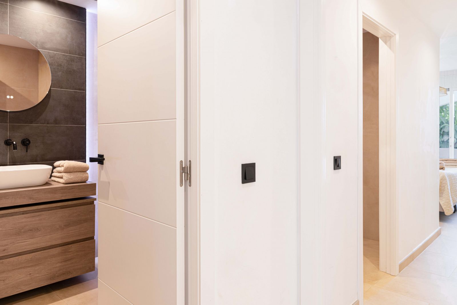 12bc567ffefb44ce012fd003b6754dde - 16