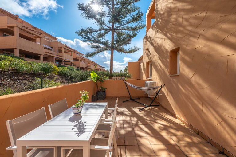 12e929e87931444e88940aec18ad49a2 - 13