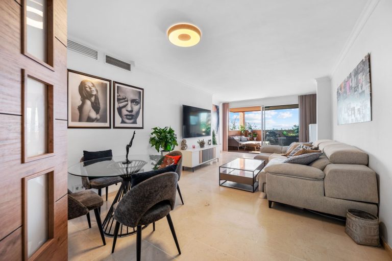 12e929e87931444e88940aec18ad49a2 - 4