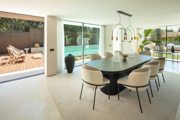 153b90f6ad6681a9ec5525787bc4fd92 - 4