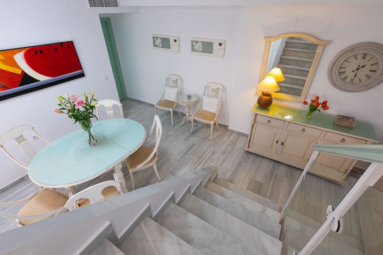 153de501b153d64bc7ba47afa990f692 - 15