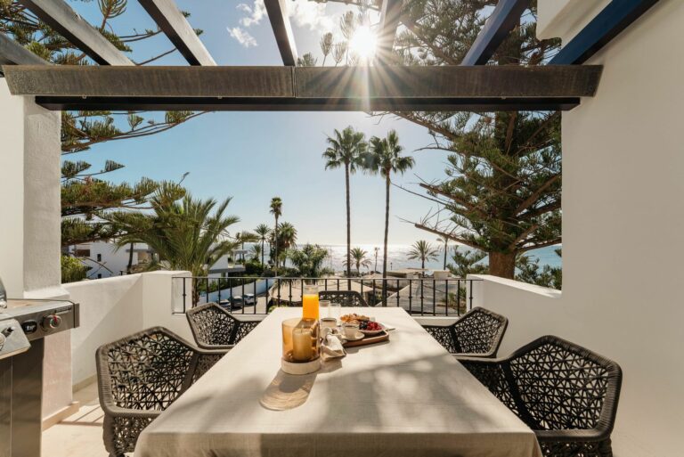 18500599c7f19462d5a628af2bbcabc3 - 1