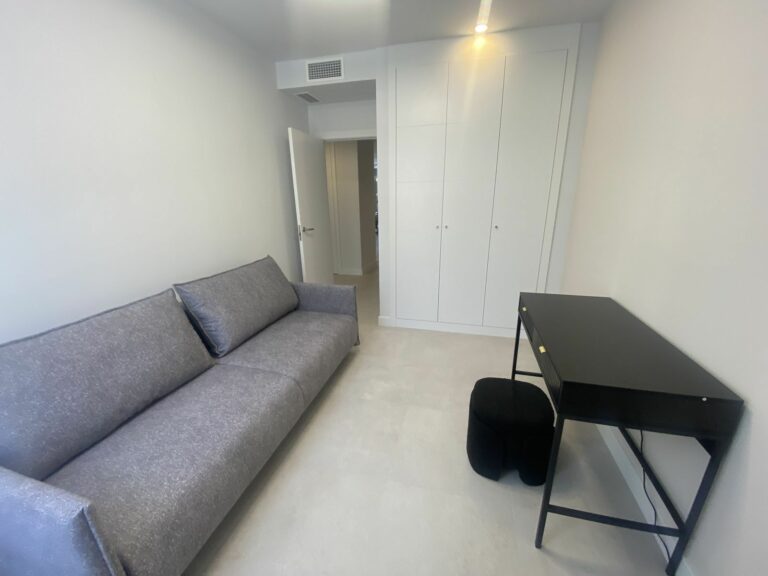 18a047090f0c2c1aaba23ad52258b616 - 15