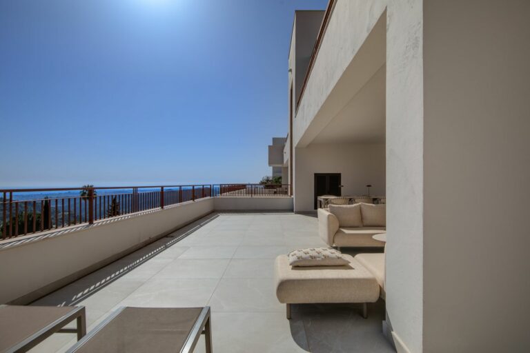 1944bf629588bb32684b73684383fd1d - 1