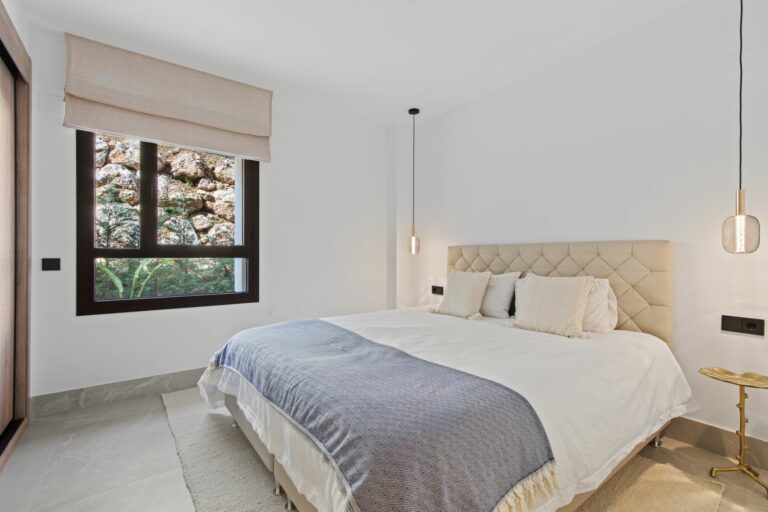 1944bf629588bb32684b73684383fd1d - 14