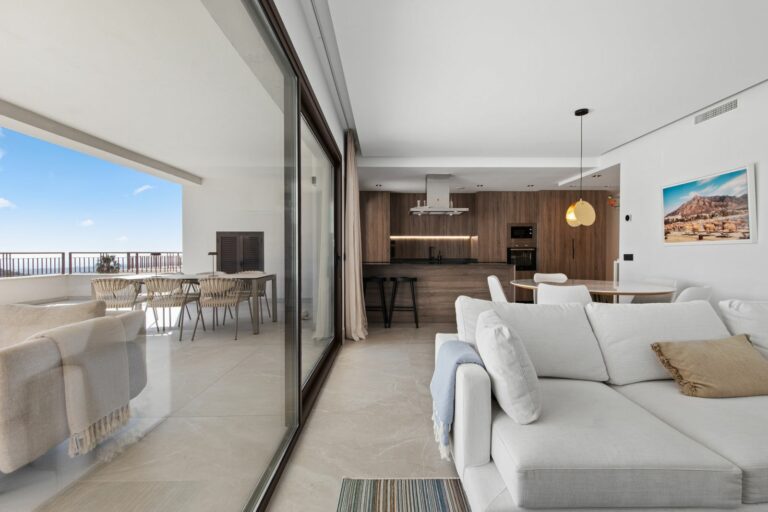 1944bf629588bb32684b73684383fd1d - 2