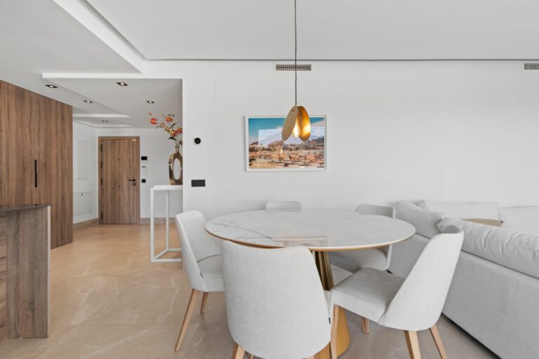 1944bf629588bb32684b73684383fd1d - 9