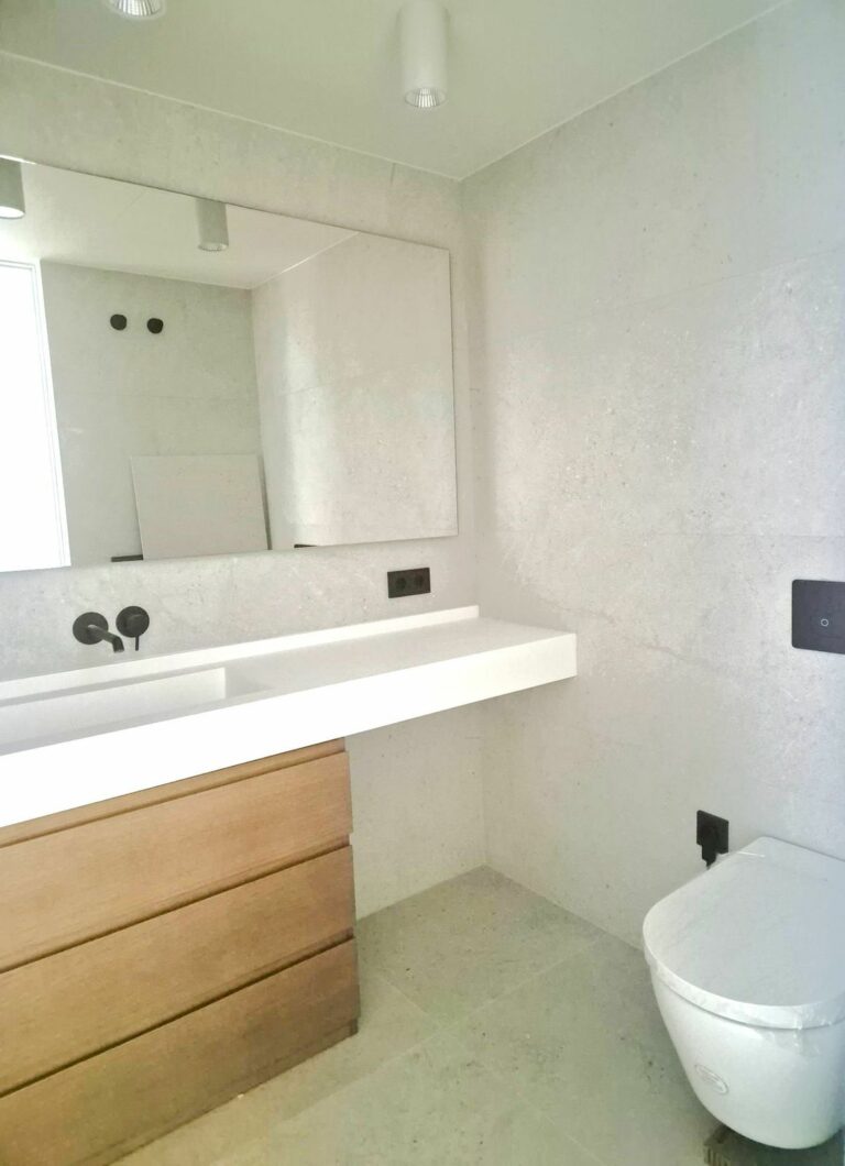 19672c190191e25b754d4ee9a37c4155 - 12