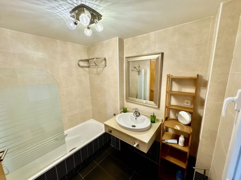 196ff2a0d6b1bcf1f82d1a43b315c32a - 13