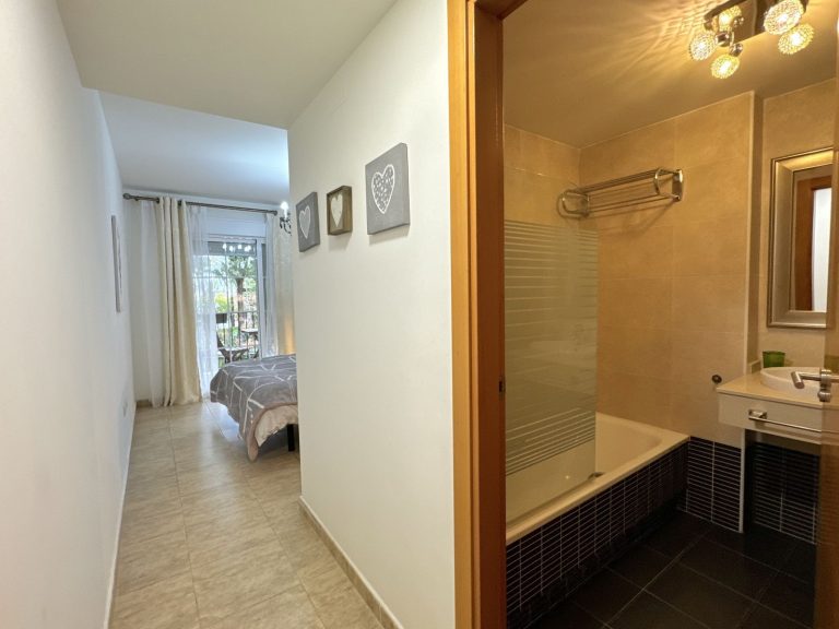 196ff2a0d6b1bcf1f82d1a43b315c32a - 16