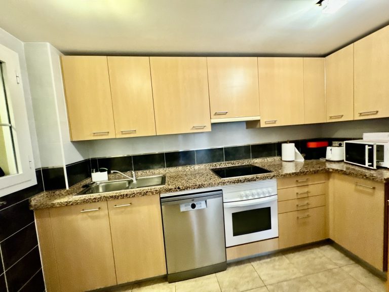 196ff2a0d6b1bcf1f82d1a43b315c32a - 5