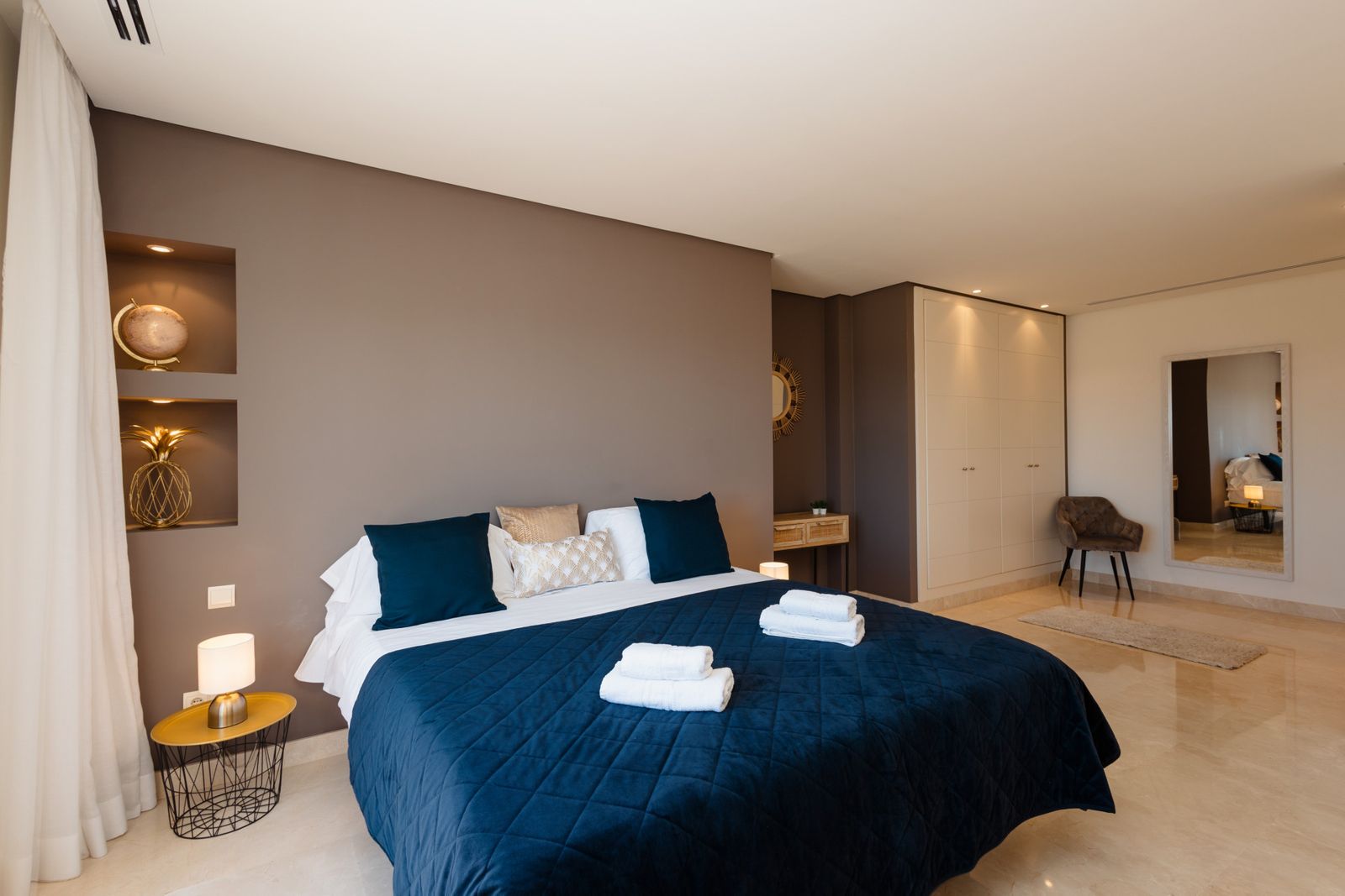 19c0f54e6f39ab391e834c4d90c14f79 - 9