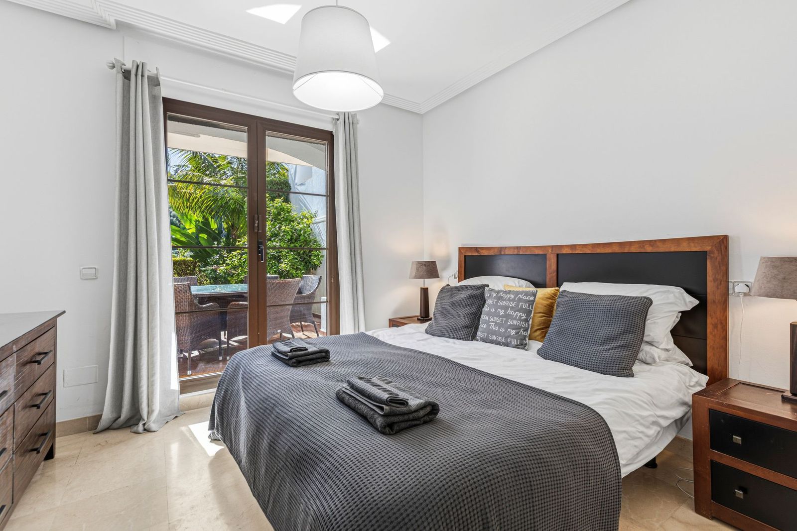 1bb25dbb17f3fc5a06ba092cfcd58e5e - 14