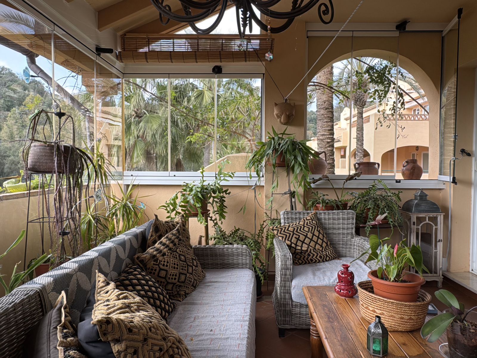 1c1036002f8b3bab0be600b6564a427b - 15