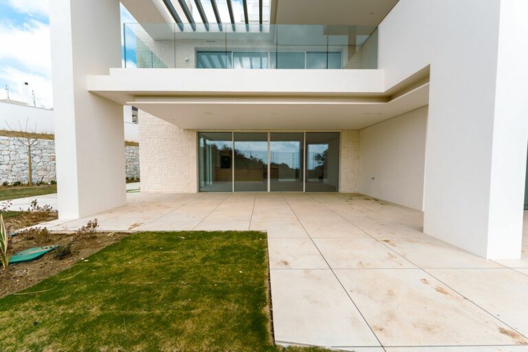 1c3edd44bbac77dee8e268bbcb0219c6 - 14