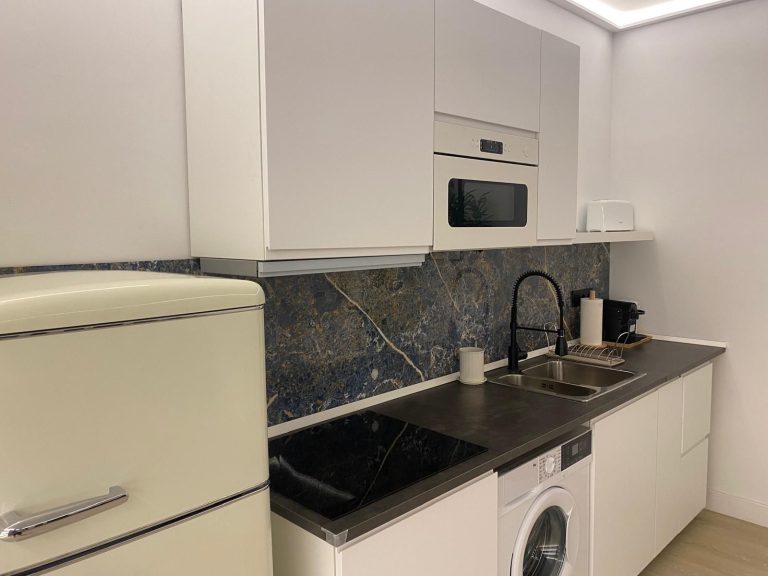 1c4e8560c2daa2d47a027e480203198e - 9