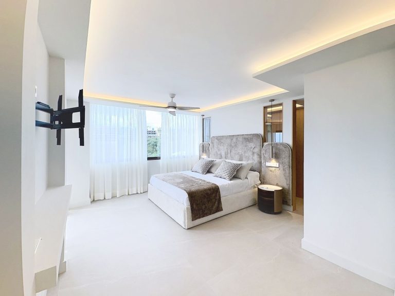 1cf1c6d09c8b9035ed0939776114fda2 - 11