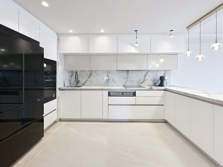 1cf1c6d09c8b9035ed0939776114fda2 - 16